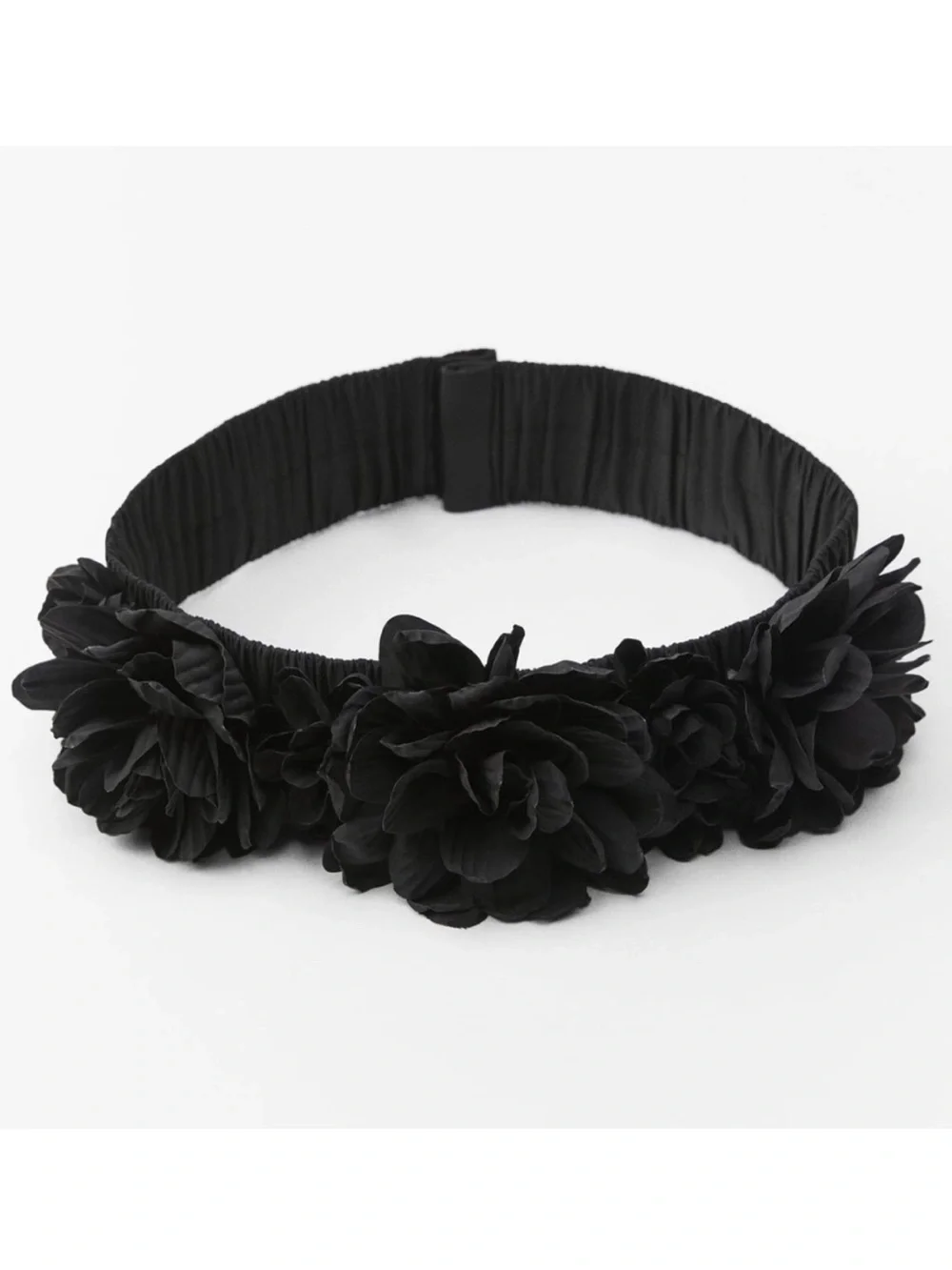 NWT Zara Silky Floral Black Belt Size 30 Pleats Stretch Preppy Feminine Coquette